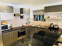 5th Floor - City Center 3bed Central and Spacious