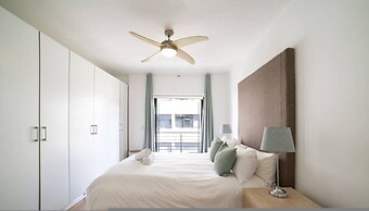 5th Floor - City Center 3bed Central and Spacious