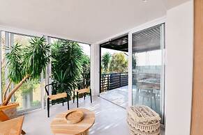 Serene Oasis Nestled Under Table Mountain