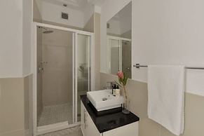Modern 2-bed Green Point Haven Stylish Central