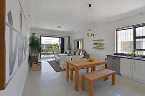 Modern 2-bed Green Point Haven Stylish Central