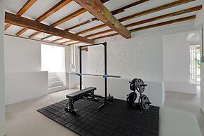 Spacious 3-bed Sunlit Comfort Power Backup