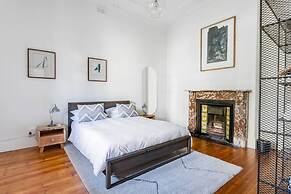 Spacious 3-bed Sunlit Comfort Power Backup