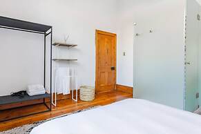 Spacious 3-bed Sunlit Comfort Power Backup