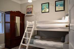 Spacious 3 Bedroom Home Green Point