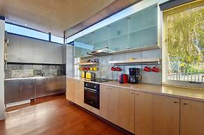 Ocean Views Open Plan Pool 3 Bed