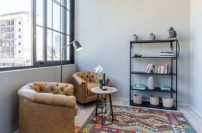 Modern Apt Co-working East City