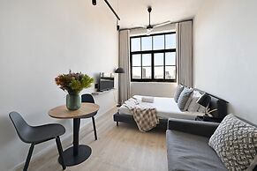 Modern Apt Co-working East City