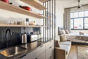 Modern Apt Co-working East City