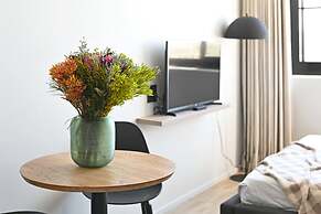 Modern Apt Co-working East City