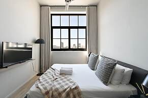 Modern Apt Co-working East City