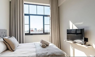 Modern Apt Co-working East City