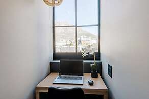 Modern Apt Co-working East City