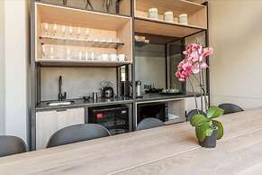 Modern Apt Co-working East City