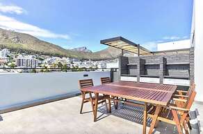 Two Bed Sea Point Rooftop Pool