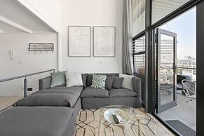 Two Bed Table Mountain Views Central