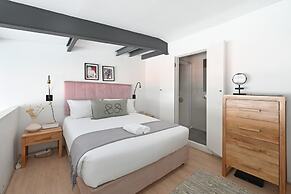 Two Bed Table Mountain Views Central