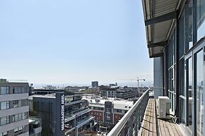 Two Bed Table Mountain Views Central
