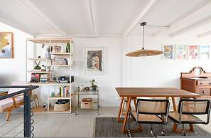 Two Bed Table Mountain Views Central