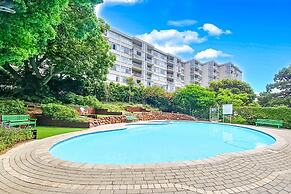 Two Bed Green Point Ocean View