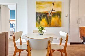 Two Bed Green Point Ocean View