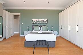 Two Bed Table Mountain Spacious