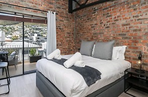 2 Bed Loft Sea Point Views