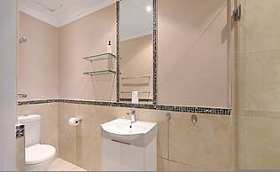 Charming Sea Point 1 Bed With Leafy Patio