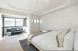 Spacious 3 Bed Apartment Sea Point Ocean Views