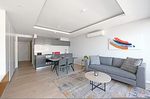 One Bedroom Green Point Spacious