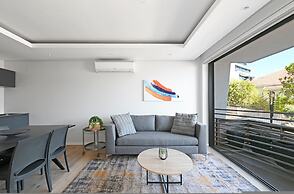 One Bedroom Green Point Spacious