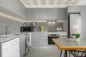 Stylish 1bed Secure Mountain Views