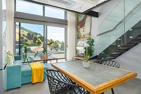 Stylish 1bed Secure Mountain Views