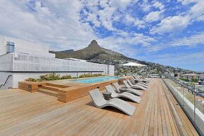 Station House Studio Apartment Gym Rooftop Pool