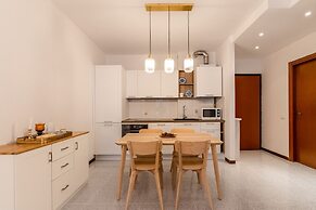 Artemisia B2 12 by Wonderful Italy