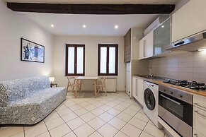 Ariento Apartments by MMega
