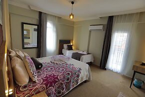 Ida Efes Hotel