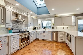 Great for Groups: Home 3 Mi to Dtwn Springfield!