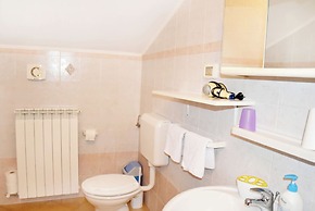 Apartment With Terrace and Garden Access