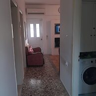 Cozy Grammatikou Home - Traditional Stay Parking