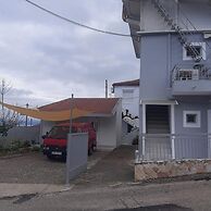 Cozy Grammatikou Home - Traditional Stay Parking