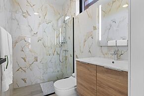 NOK Elegant 2BR Apt by Vistacana