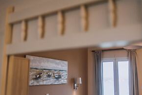 Lorraine's Cottage Style Studios