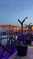 Lamoya Suites