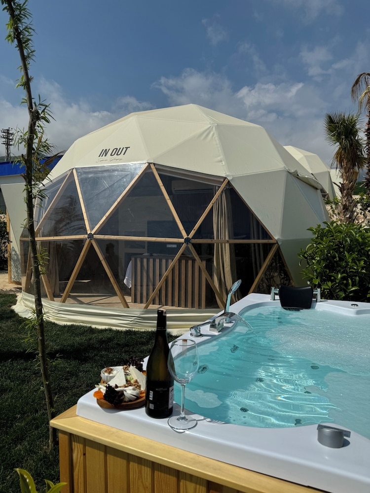 Lamoya Suites