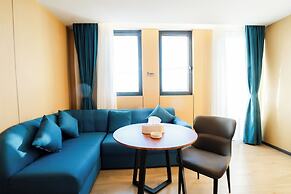 Ellie Hotel