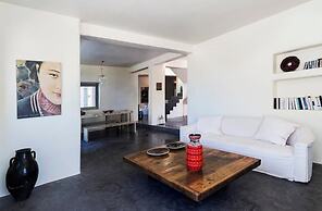 Villa Piperi - Allparos Villas for 4-6