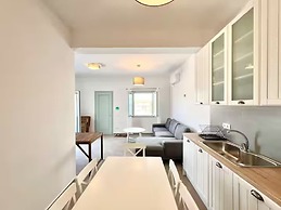 Villa & House Theasis
