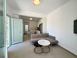 Villa & House Theasis