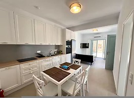 Villa & House Theasis